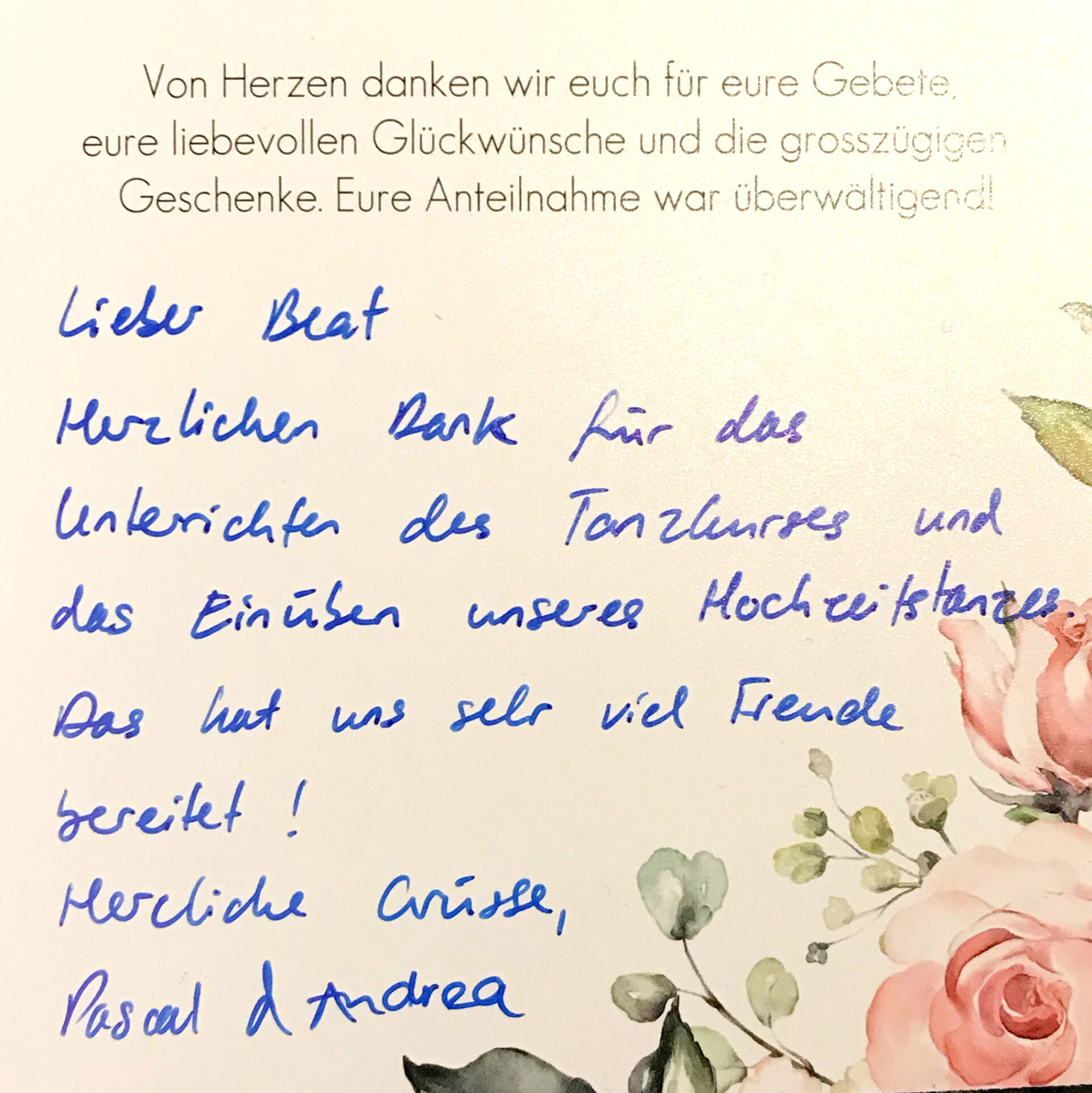 Eine Dankeskarte von einem Hochzeitspaar bei welchem Sie sich für den Hochzeitstanzkurs und den Privatunterricht bedanken.